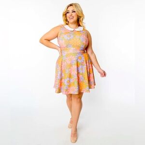 Smak Parlour Plus Size Avocado Green & Multicolor Daisy Fit & Flare Dress -2X/18